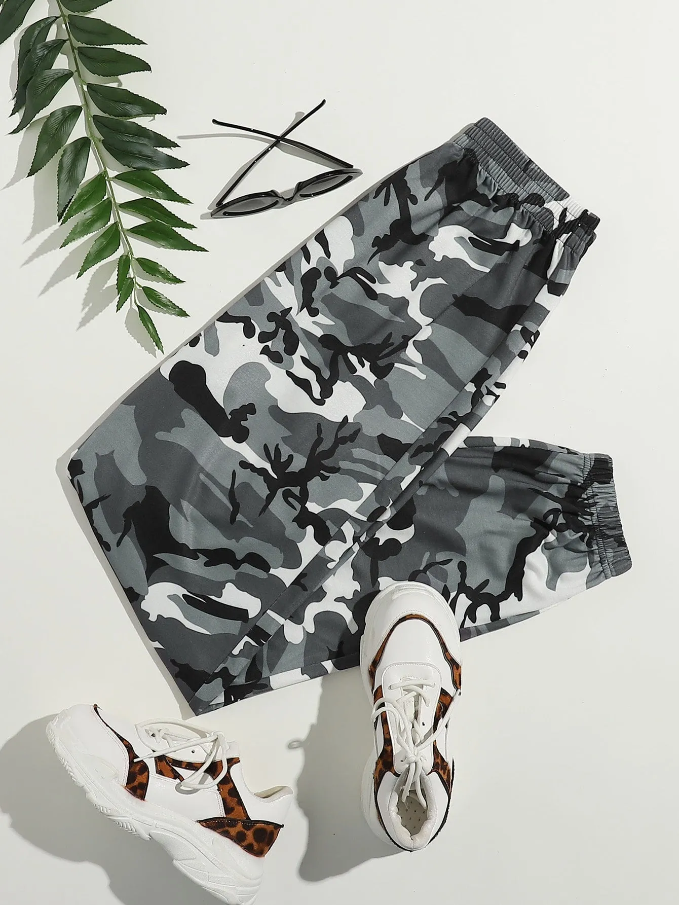 Camo Elastic Waist Sweatpants