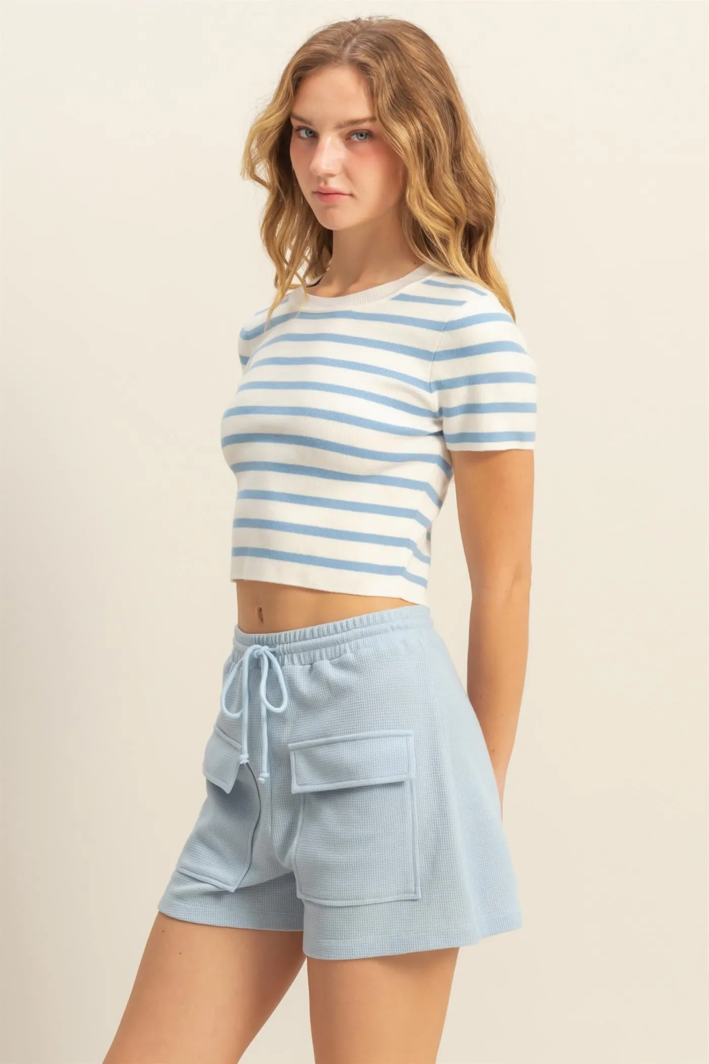 DZ25A909-Striped Short Sleeve Crew Neck Crop Top