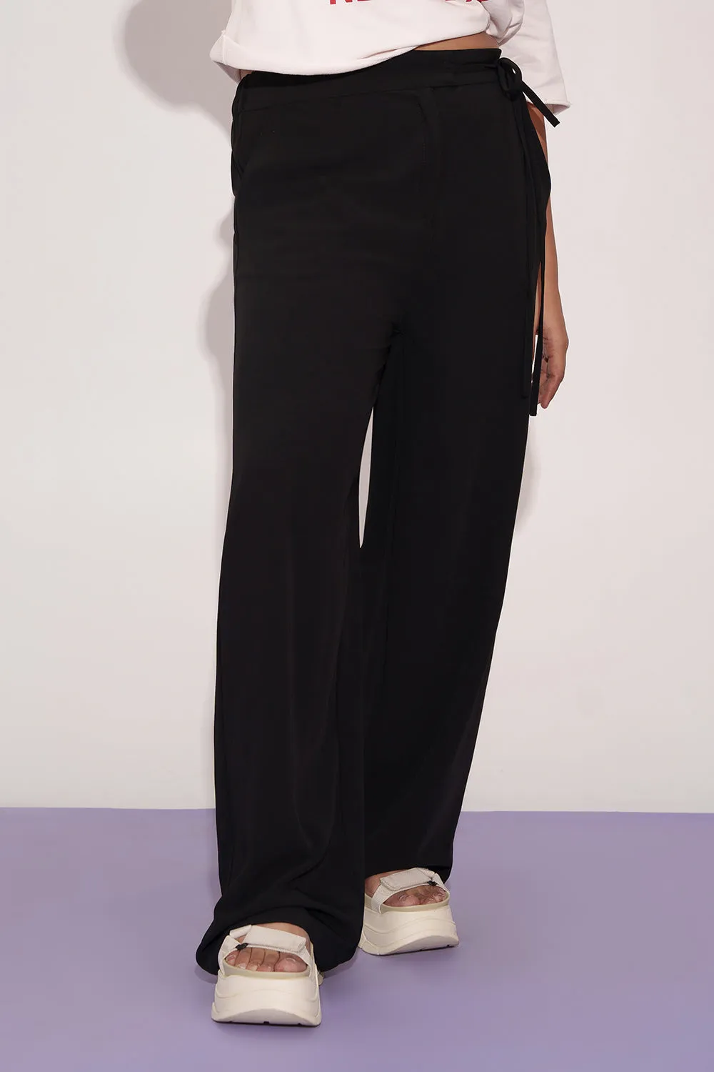 Lit Black Curve Tie-up Korean Pants