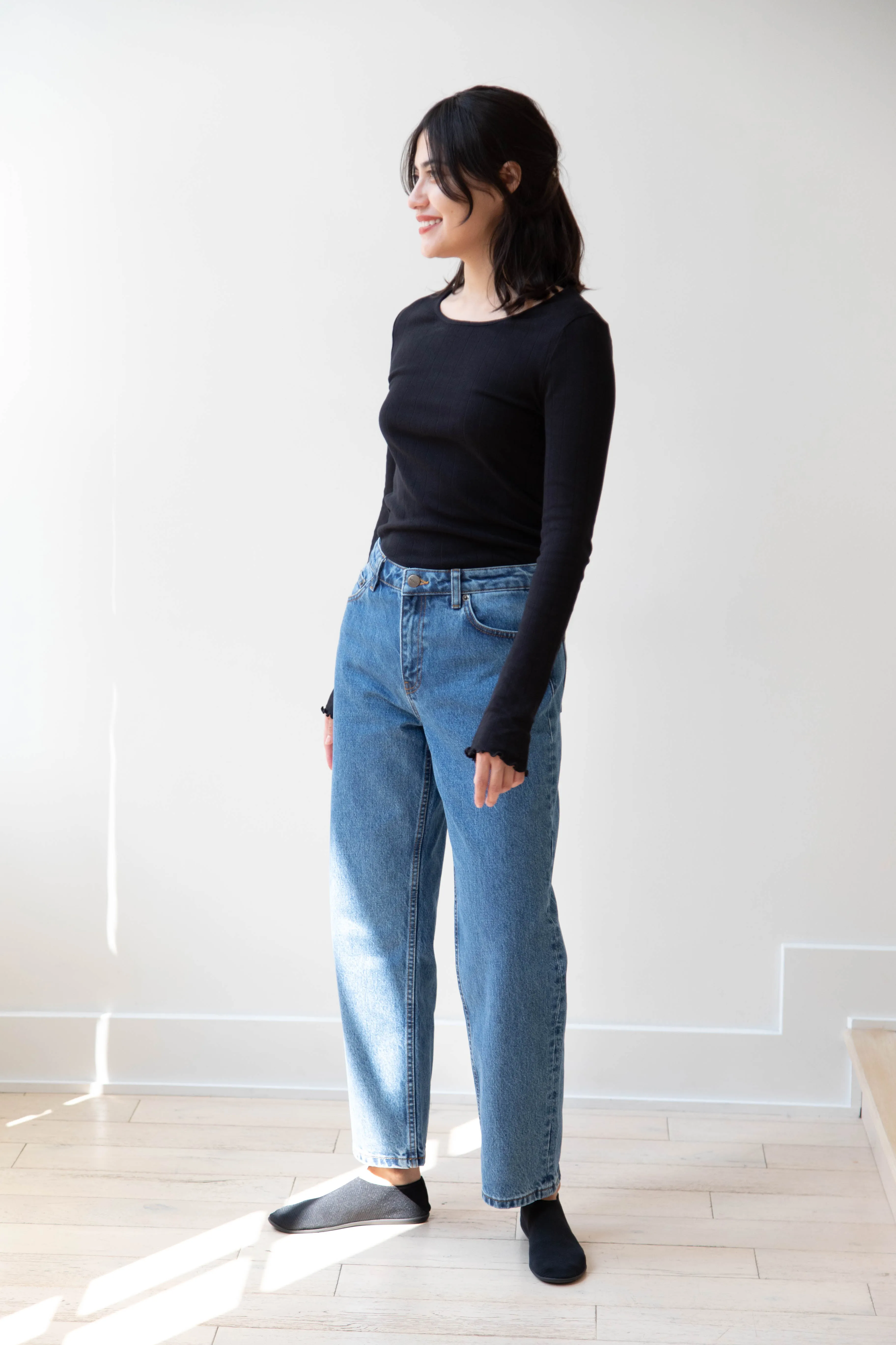 Skall | Allison Cropped Jeans in Washed Mid Blue