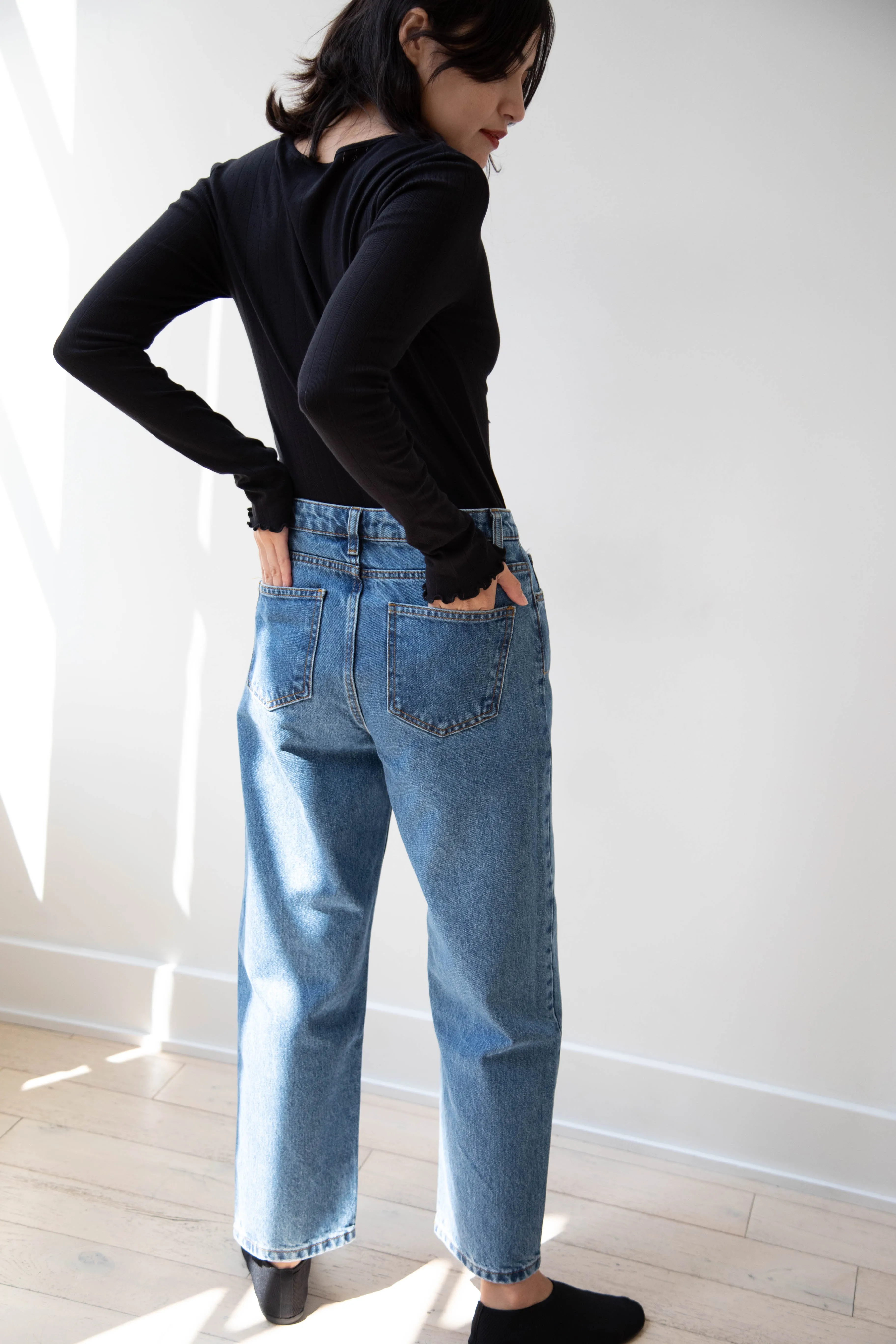 Skall | Allison Cropped Jeans in Washed Mid Blue