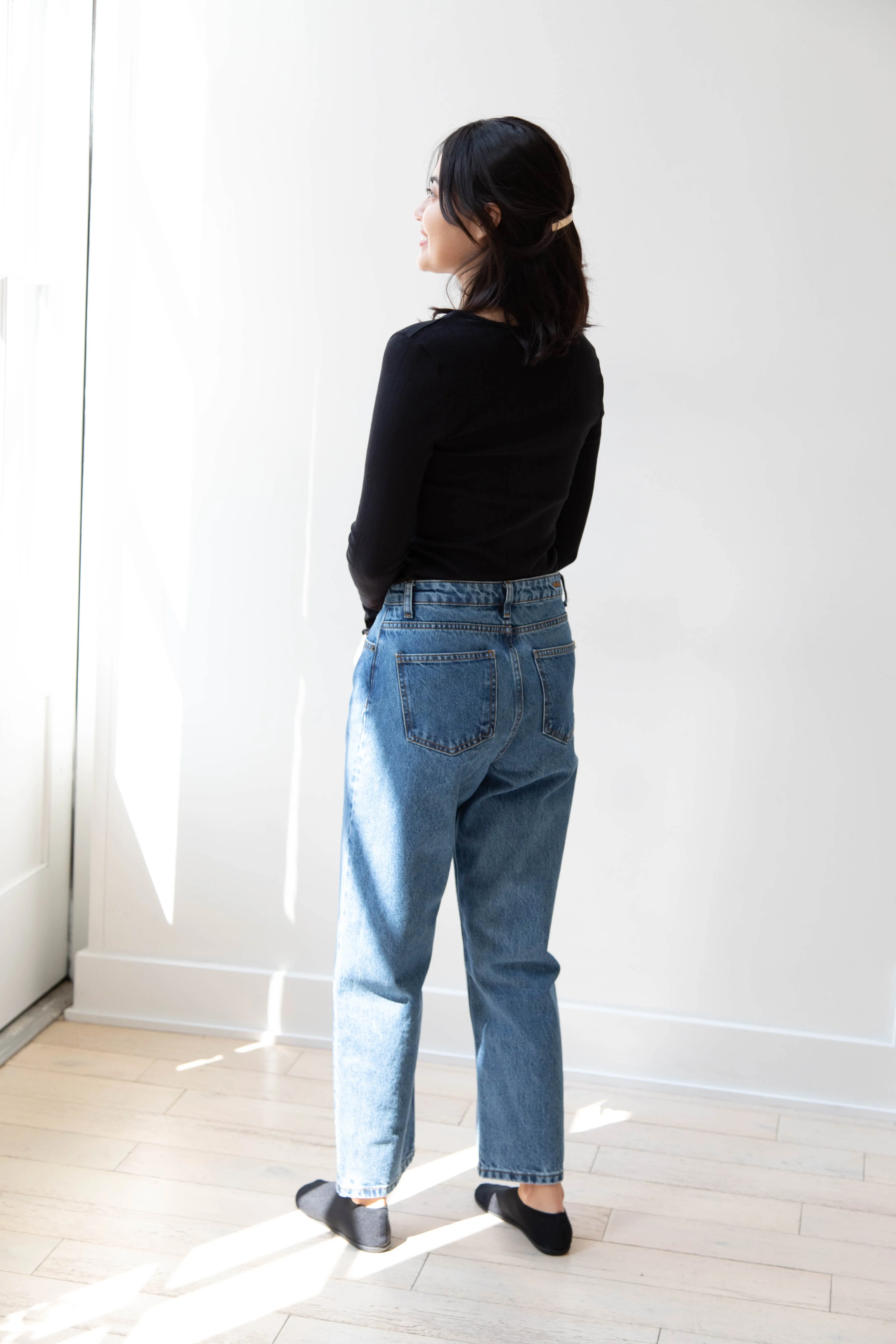 Skall | Allison Cropped Jeans in Washed Mid Blue