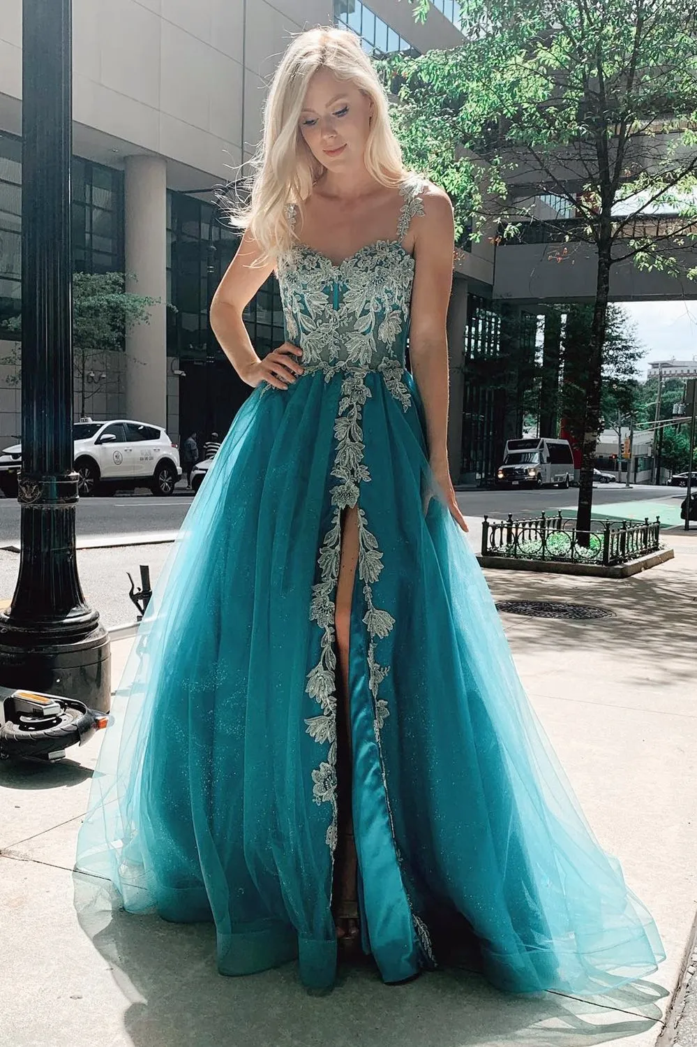 Turquoise Tulle Floral Appliques Sweetheart A-Line Prom Gwon